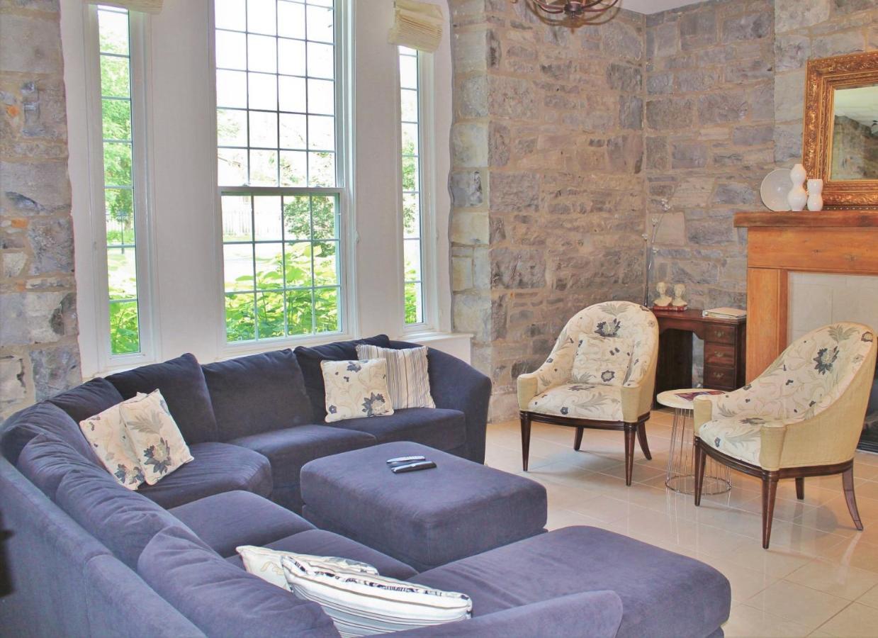 All Suites Whitney Manor Kingston Quarto foto