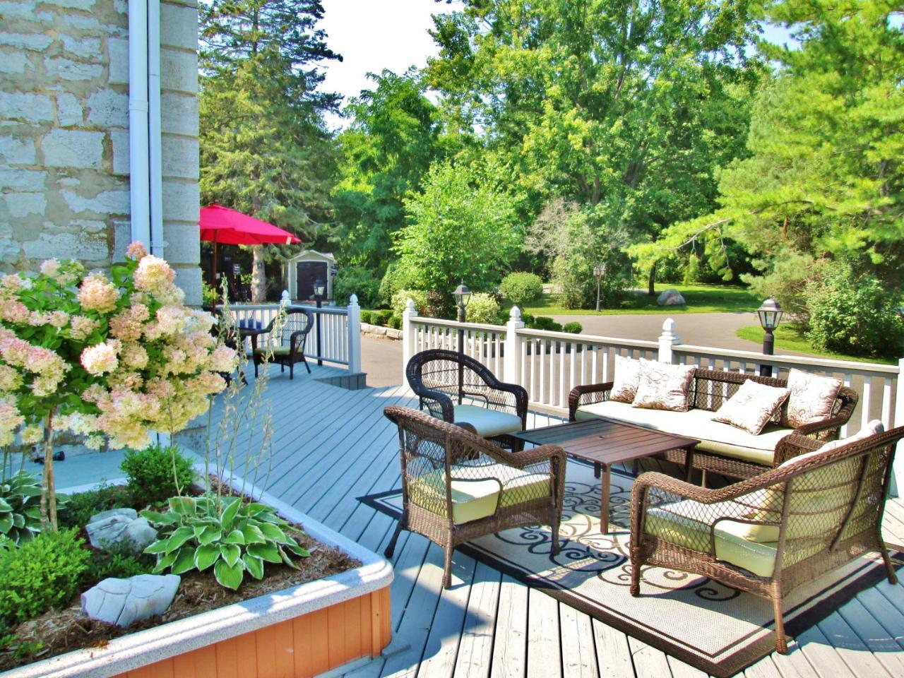 All Suites Whitney Manor Kingston Exterior foto
